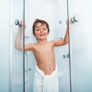 com quantos anos a criança pode tomar banho sozinho