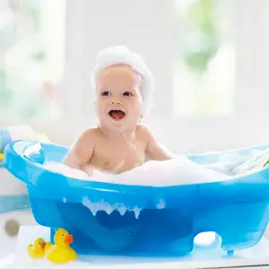 com quantos anos meu filho pode tomar banho sozinho